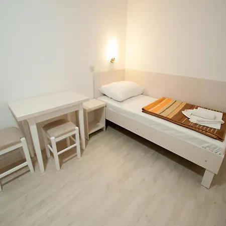 Guest house Pansion Obala 4*